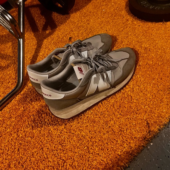New Balance Men's Sneakers in Gray and White - Picture 1 of 6